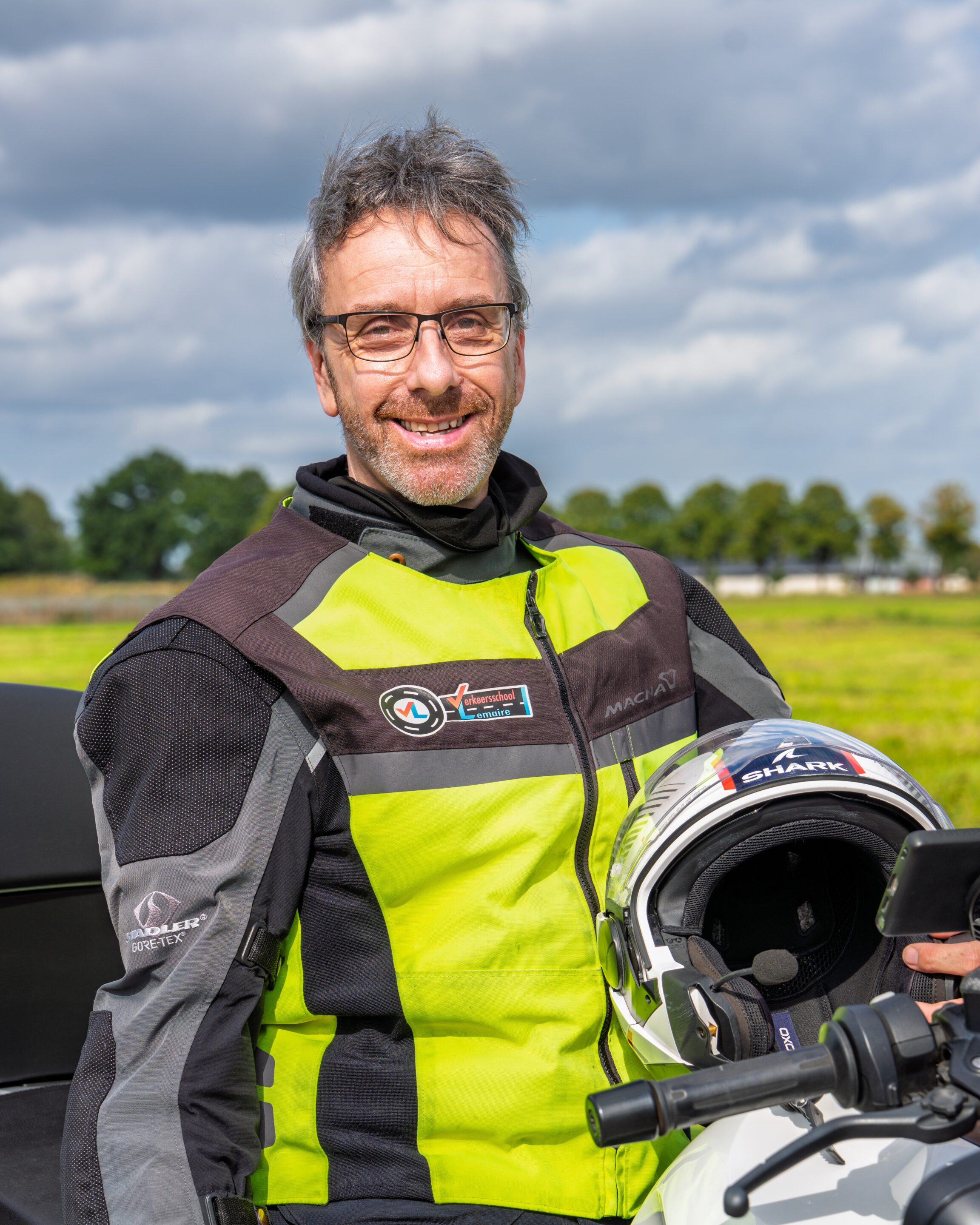 rij instructeur bij motor